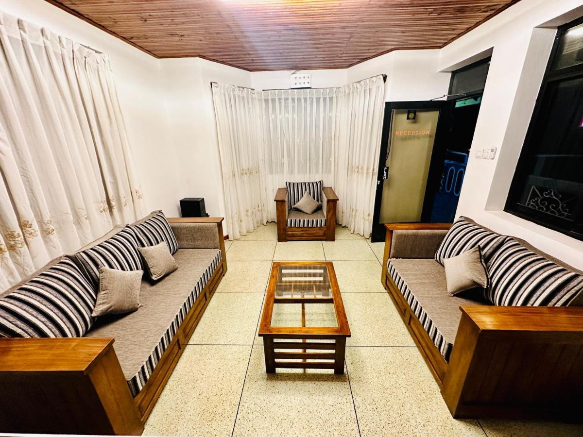 Royal Guest Hotel Inn Νουβάρα Ελίγια Εξωτερικό φωτογραφία